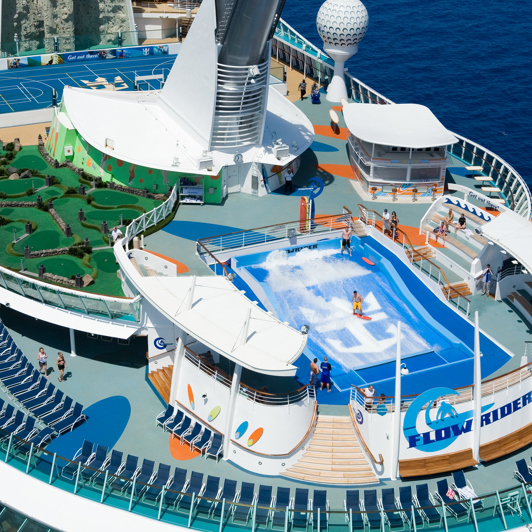 royal caribbean_brilliance of the seas_minigolf_surf