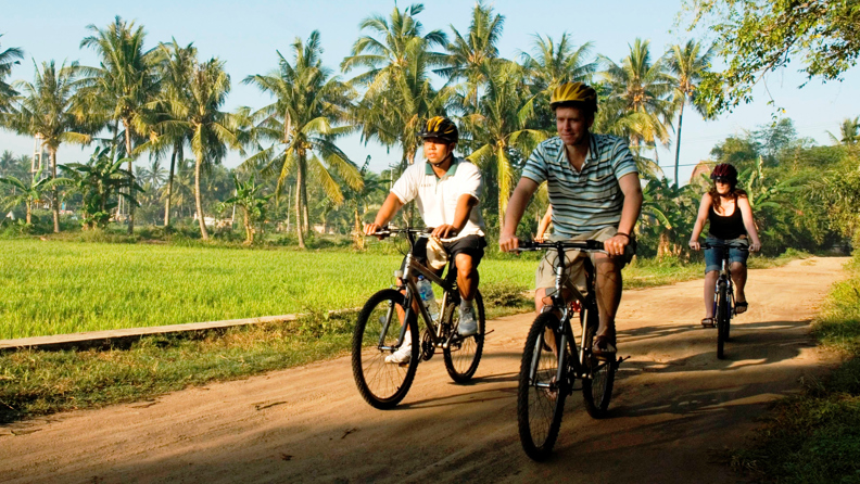 bali - lombok - Merumatta_Senggigi_Lombok_bike_01