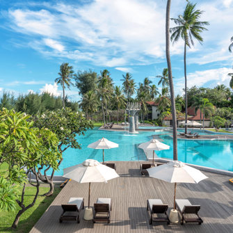 Wyndham Main Pool Deck