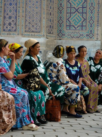 uzbekistan - usbekistan_befolkning_kvinde_02_HF