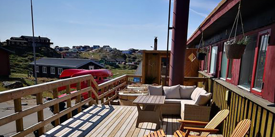 Hotel_sisimiut_udendoers_terrasse__01