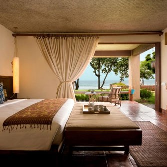 bali - lombok - jeeva klui resort_ananda segarra ocean front suite double bed