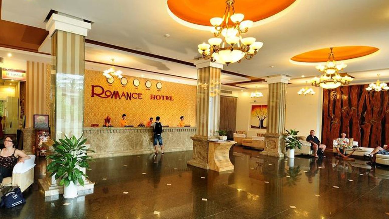 vietnam - romance hotel hue_01