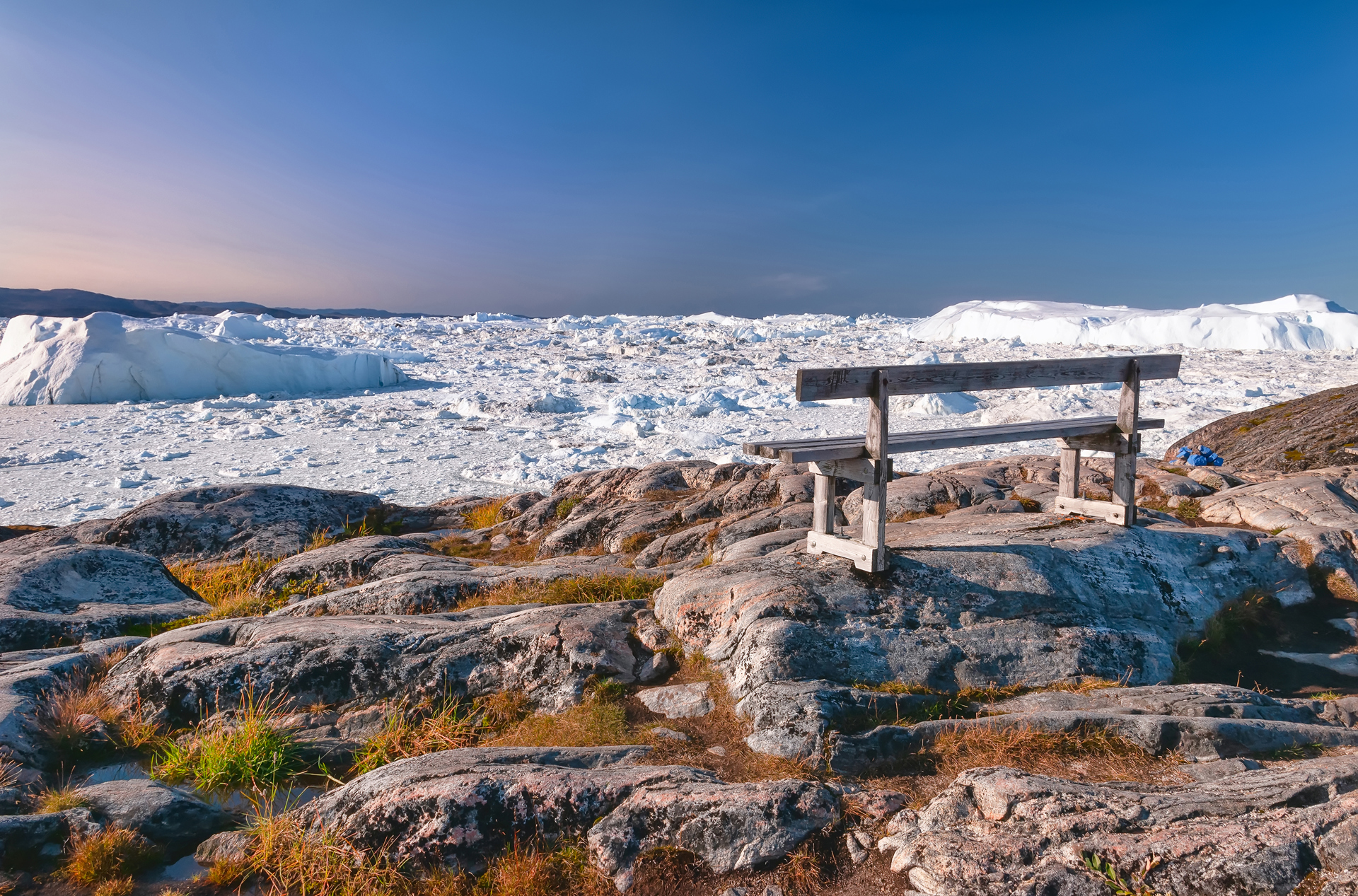 ilulissat_sermermiut bopladsen_baenk med udsigt