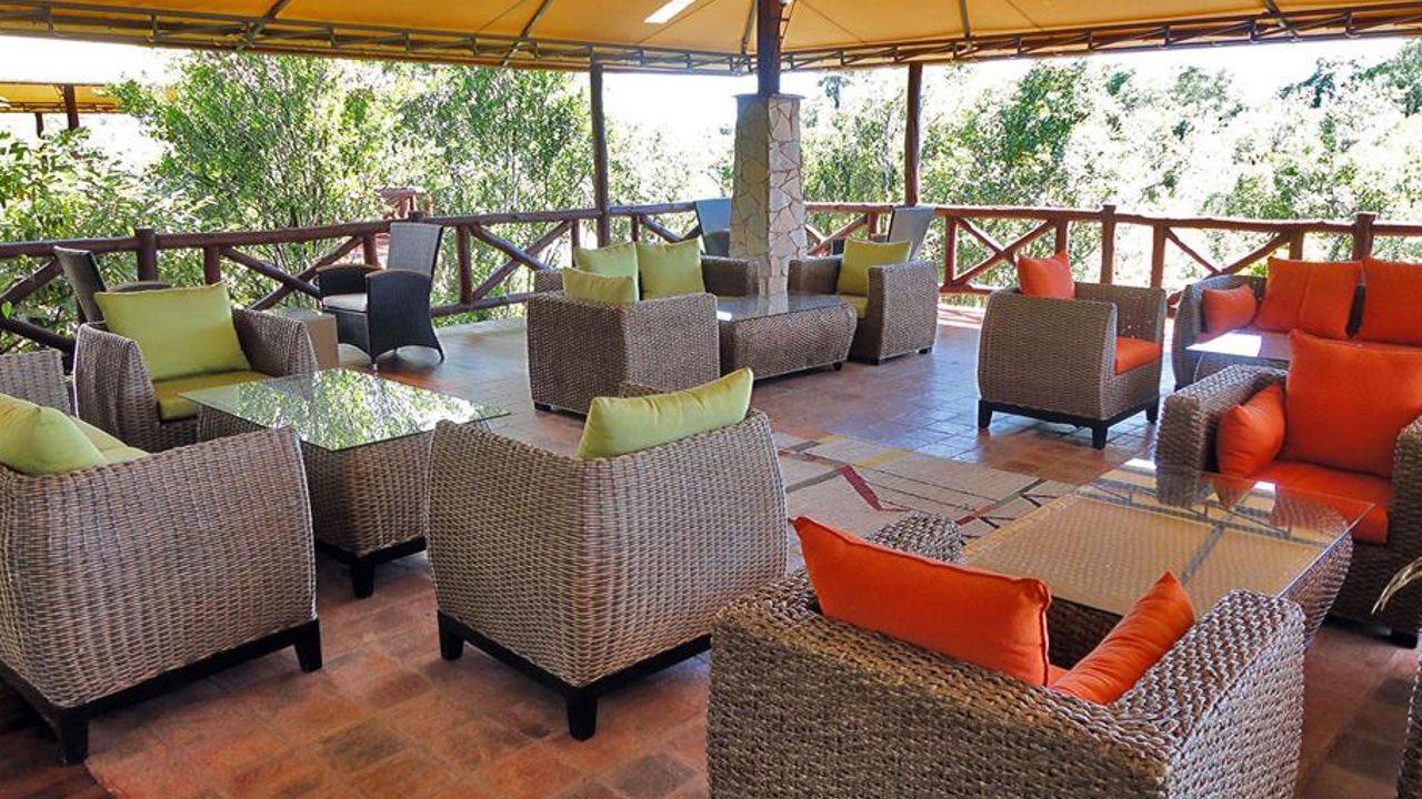 Ashnil Mara Camp Lounge