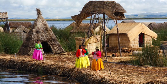 Uros-indianerne på Titicaca-søen.