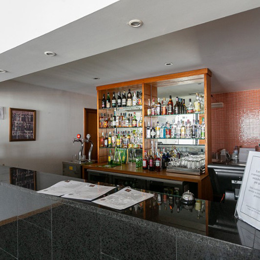 Hotel Colombo Bar 01