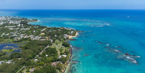 I flyver derefter til Mauritius hvor I tilbringer de næste syv dage