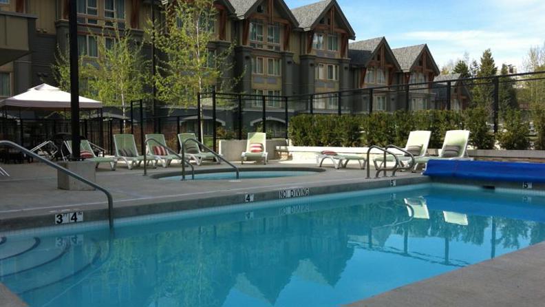 canada - whistler aava hotel_pool