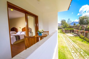 Hotel Agustos Urubamba Balkon 01