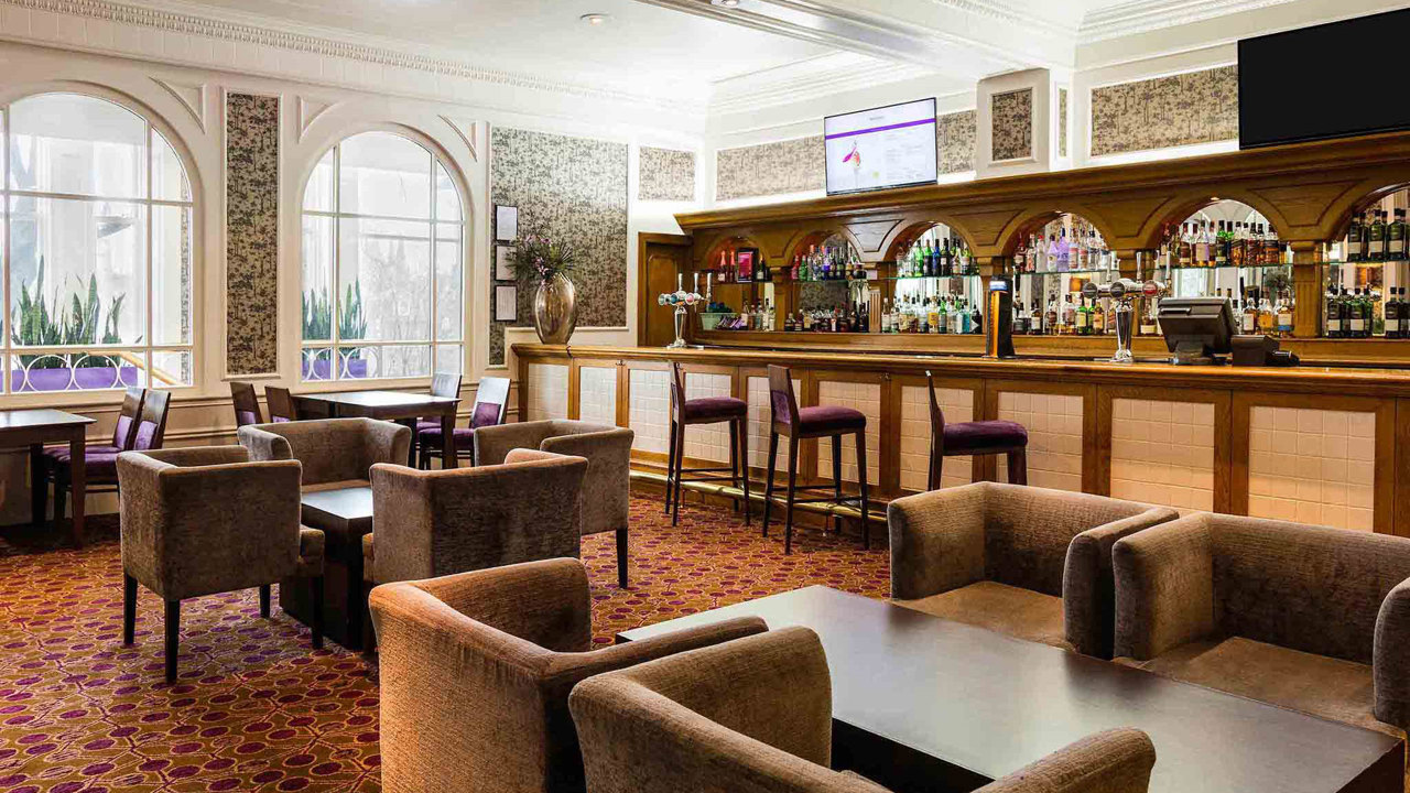 Mercure Aberdeen Caledonian Hotel Bar