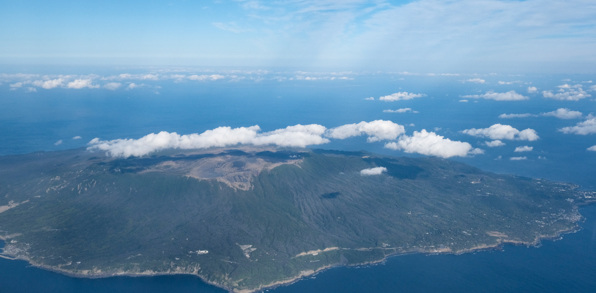 Izu Oshima Island Luftfoto GI 2009895244