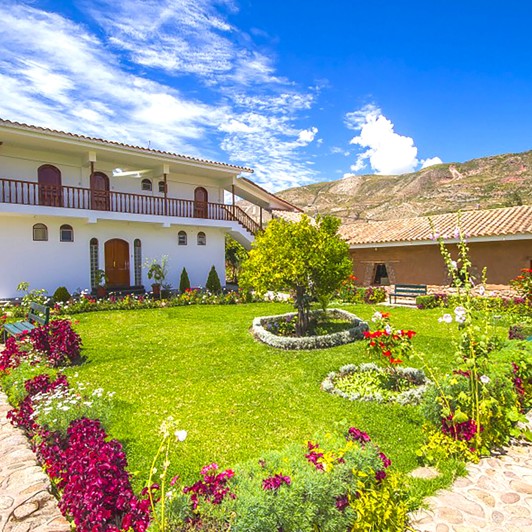 Hotel Agustos Urubamba Ext 04