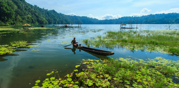 bali - tamblingan kano_01