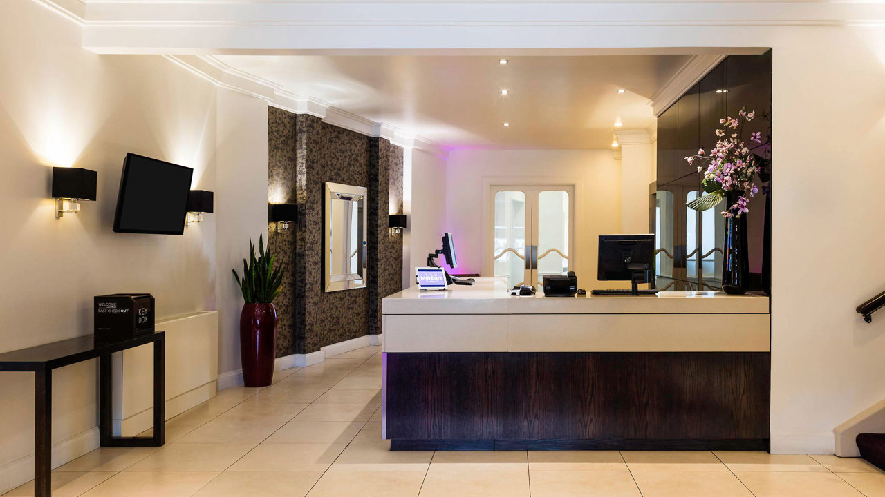 Mercure Aberdeen Caledonian Hotel Reception