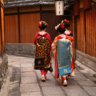 japan - kyoto_gion_befolkning_01