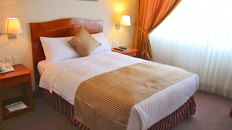 peru - arequipa - casona plaza hotel arequipa_matrimonial room_01