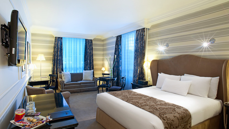 hotel dann carlton_vaerelse_superioer queen room_01