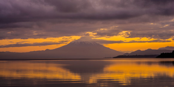 ...som ligger ved Llanquihue-søen med smuk udsigt til Osorno-vulkanen.