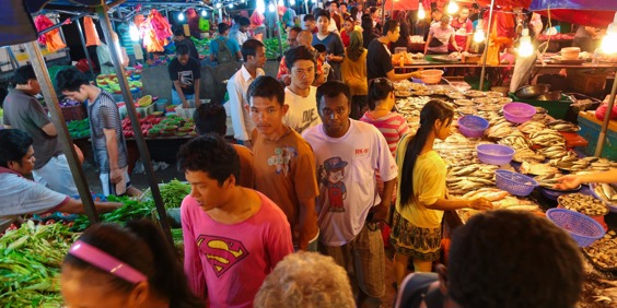 malaysia - kuala lumpur_street food_mad_befolkning_01