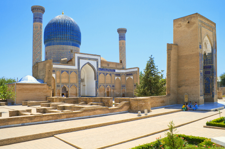 uzbekistan - samarkand_gur emir mausoleum_blaa kuppel