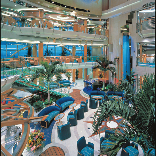 royal caribbean_legend of the seas_centrum