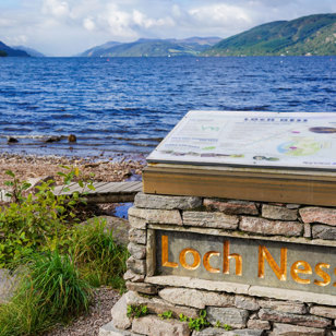 Skotland og den berømte sø Loch Ness