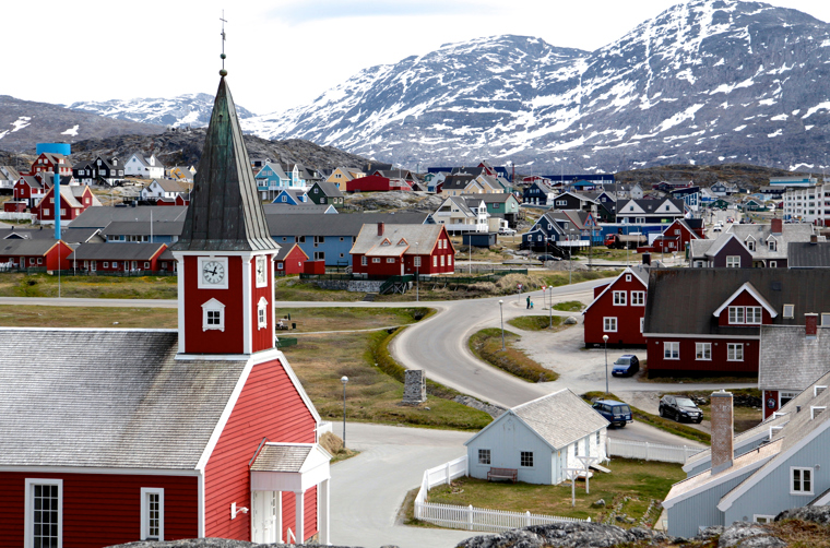 Nuuk_kirke_02