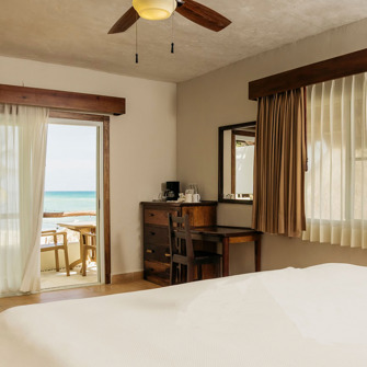 Petite Lafitte Hotel Premium Ocean View 02