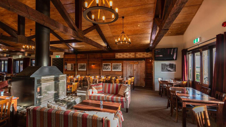 The Park Hotel Ruapehu Restaurant 02