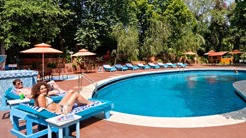 indien - agra - clark shiraz hotel_pool
