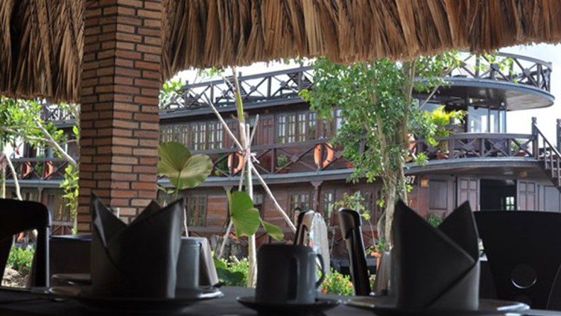 vietnam - mekong logde_restaurant
