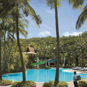 Shangri La Rasa Ria Pool2