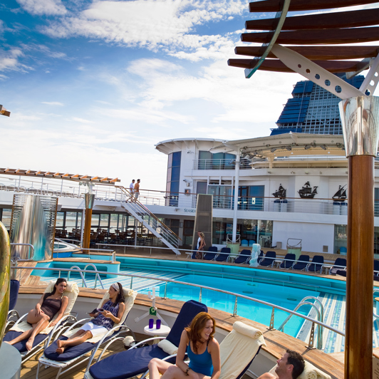 celebrity constellation_udendoers pool