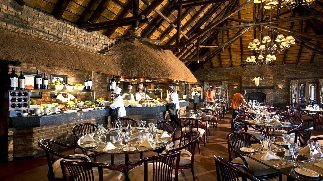 Bakubung Bush Lodge Restaurant 01