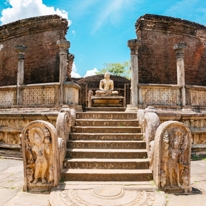 Polonnaruwa Temple02