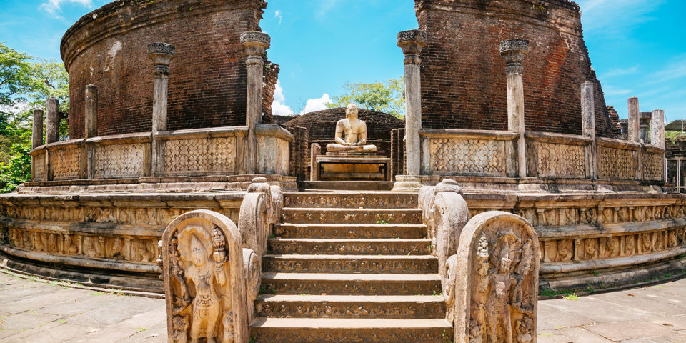 Polonnaruwa Temple02